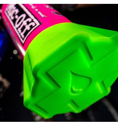 Muc-Off's Punk Powder: The greenest way to clean bikes!