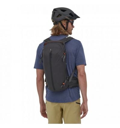 Patagonia 20l online backpack