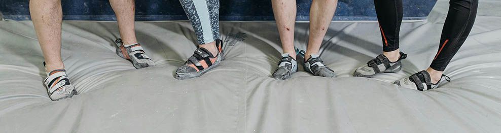 Velcro climbing shoes